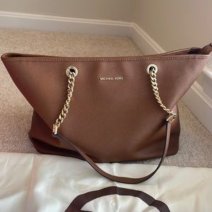 Michael Kors purse